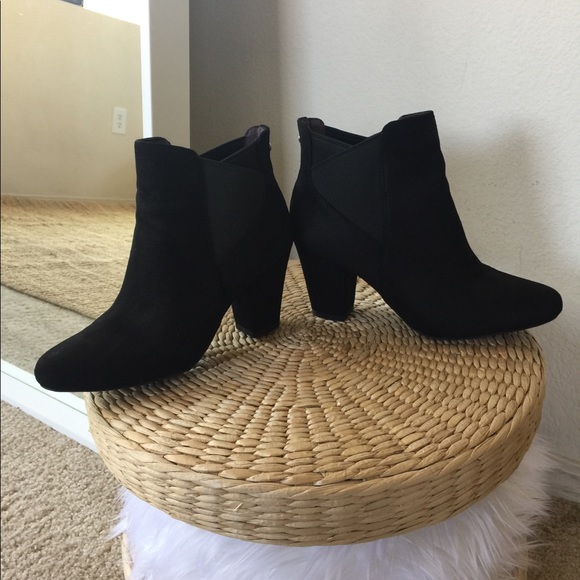 Booties perfect condition - Picture 2 of 4